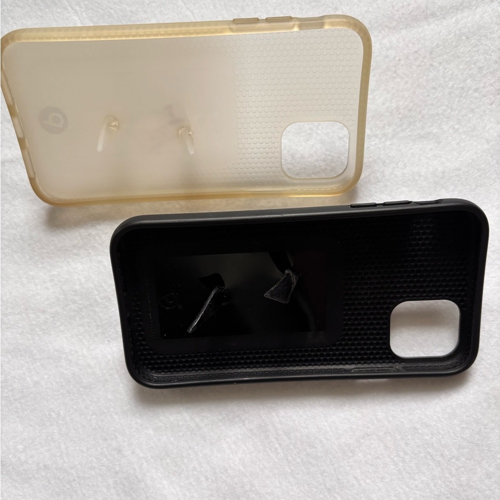 Loopy Cases: 1 Black Midnight and 1 Cream Phone Case Set for iPhone 11 {NOT Pro} - Picture 2 of 4